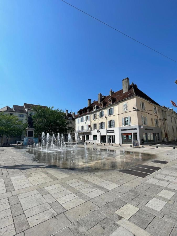 Appartement Calme Au Coeur De La Ville Lons-le-Saunier Εξωτερικό φωτογραφία
